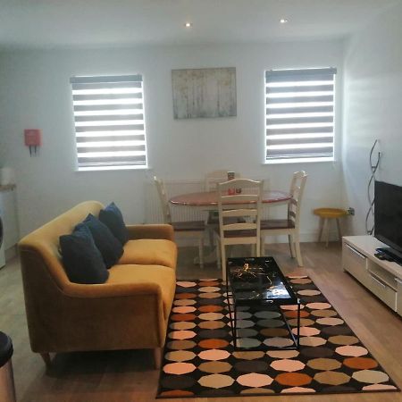 Apartment No 8 - Stay In Style In The Heart Of The Cathedral City. Truro Luaran gambar
