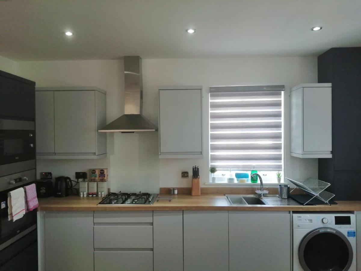 Apartment No 8 - Stay In Style In The Heart Of The Cathedral City. Truro Luaran gambar