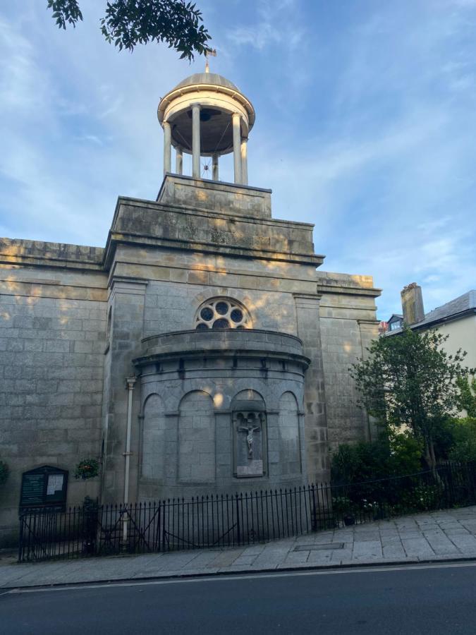 Apartment No 8 - Stay In Style In The Heart Of The Cathedral City. Truro Luaran gambar