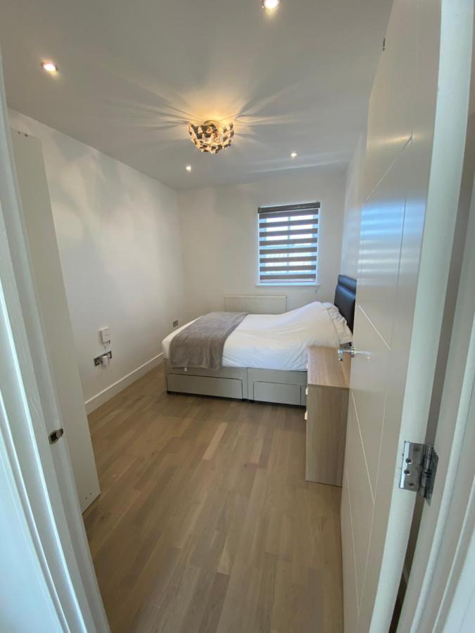 Apartment No 8 - Stay In Style In The Heart Of The Cathedral City. Truro Luaran gambar