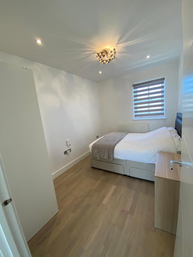 Apartment No 8 - Stay In Style In The Heart Of The Cathedral City. Truro Luaran gambar