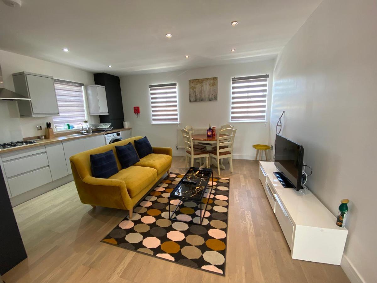 Apartment No 8 - Stay In Style In The Heart Of The Cathedral City. Truro Luaran gambar