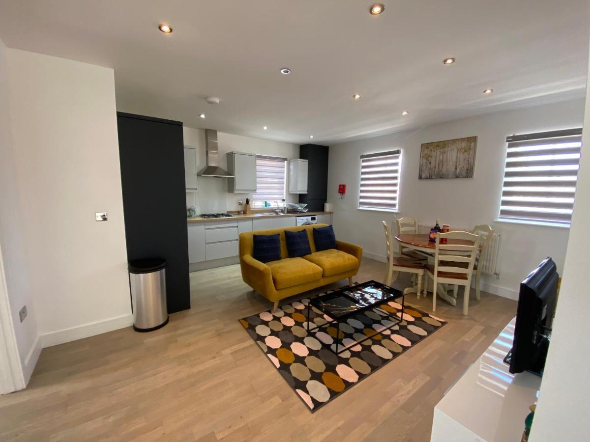 Apartment No 8 - Stay In Style In The Heart Of The Cathedral City. Truro Luaran gambar