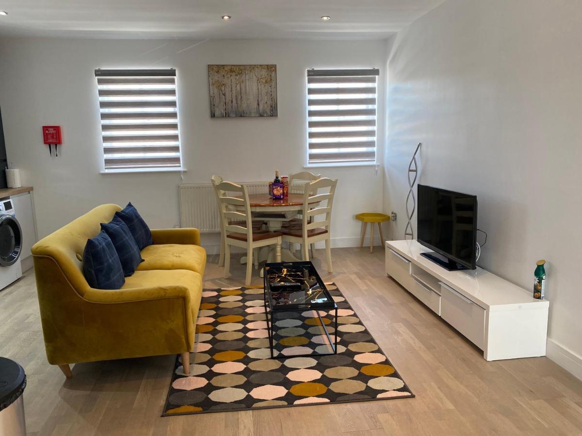 Apartment No 8 - Stay In Style In The Heart Of The Cathedral City. Truro Luaran gambar